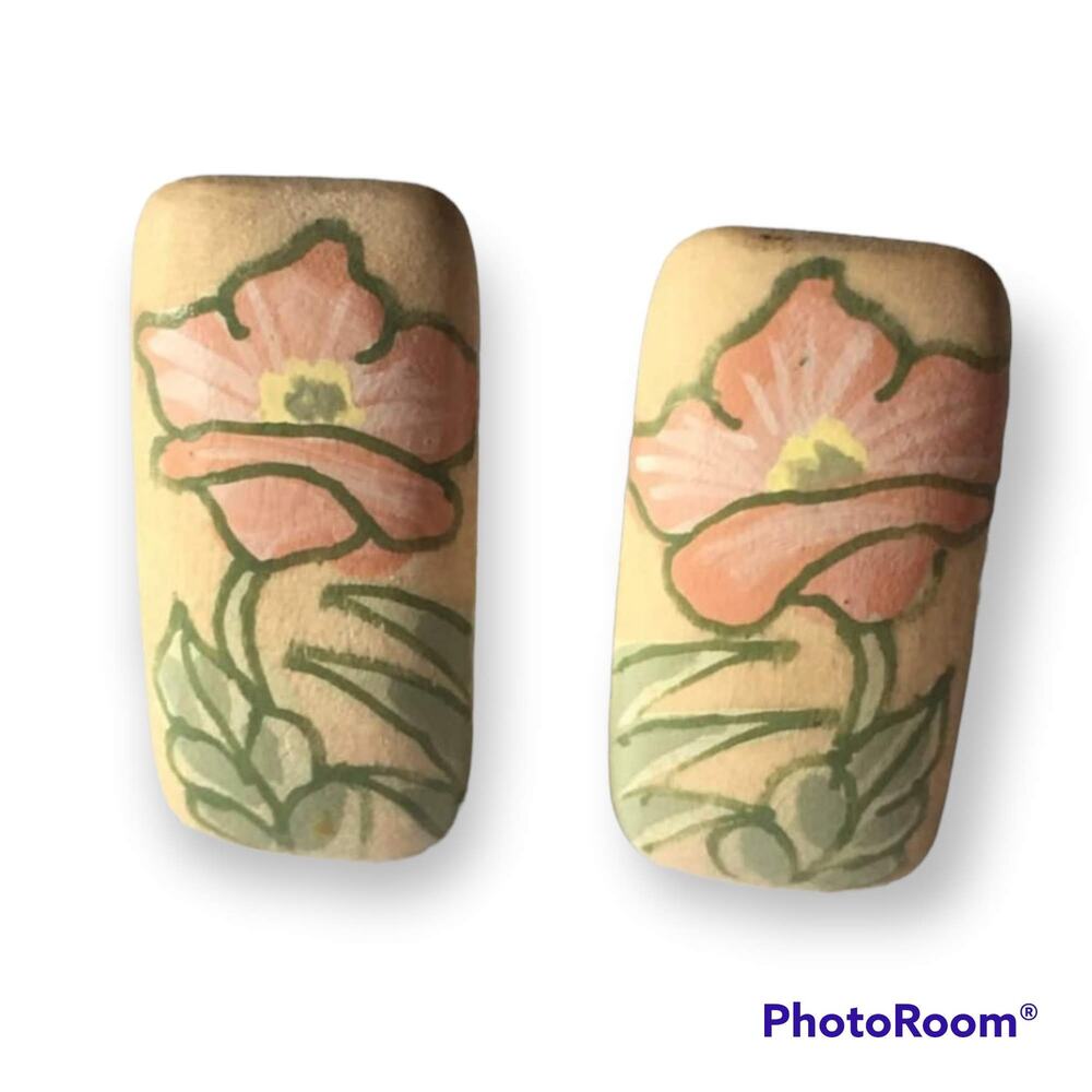 Pastel flower wooden rectangle clip on earrings